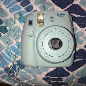 Polaroid instax mini 8